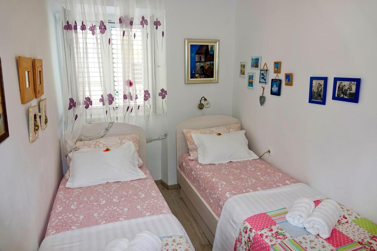 Two-Bedroom Apartment In The Centre 马卡尔斯卡 外观 照片