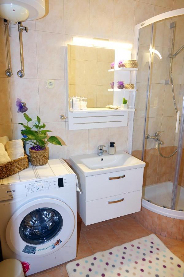Two-Bedroom Apartment In The Centre 马卡尔斯卡 外观 照片